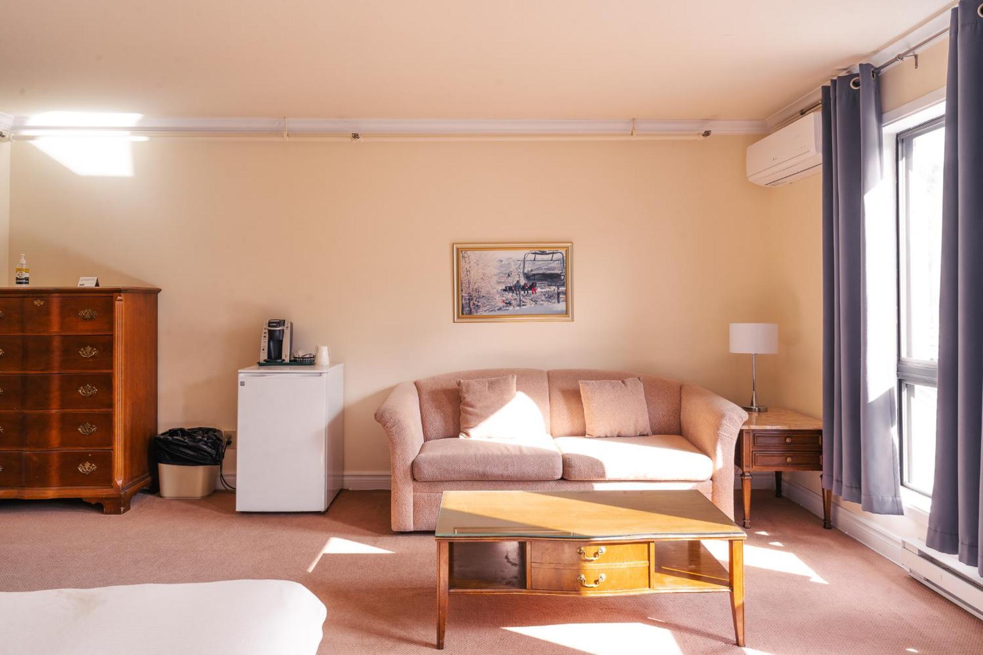 Mont Blanc Hotel & Condos Saint-Faustin Phòng bức ảnh