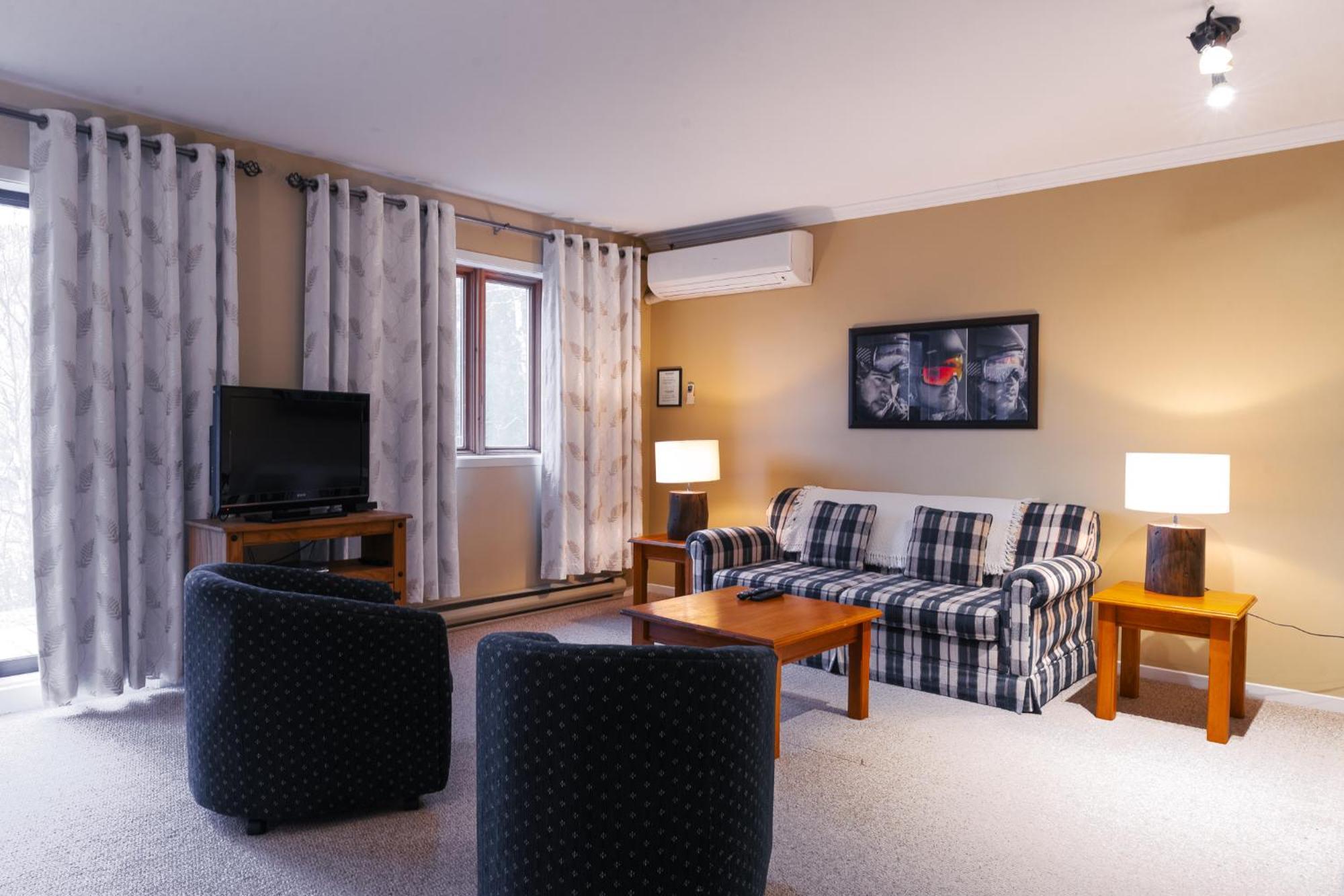 Mont Blanc Hotel & Condos Saint-Faustin Ngoại thất bức ảnh